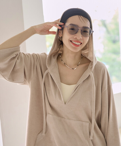 ブリーフィング ベージュパーカー Sサイズ⭐︎未使用タグ付き FREAK'S STORE（フリークスストア） tシャツ 「Beach ＆ Festival