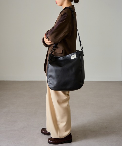 トートバッグ 「FREDRIK PACKERS」EC限定 A4ファイル収納可能！MISSION TOTE S ECO LEATHER レディースの画像