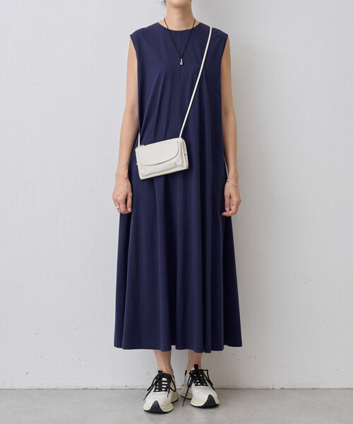 ワンピース 「2サイズ展開」シンプルカットフレアワンピース  