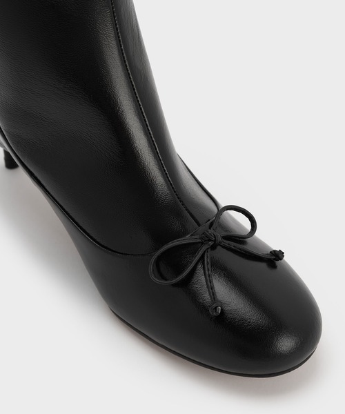 CHARLES ＆ KEITH（チャールズ&キース） ブーツ Aretha アレサ レザー