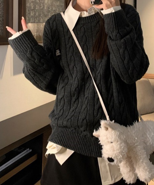 ニット セーター ワンポイントハートワッペンケーブル編みクルーネック