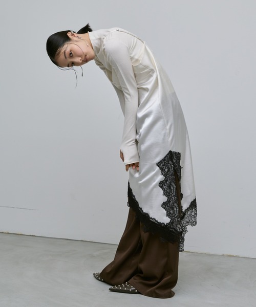 AIC. ワンピース アシンメトリーレースサテンワンピース : ZOZOTOWN