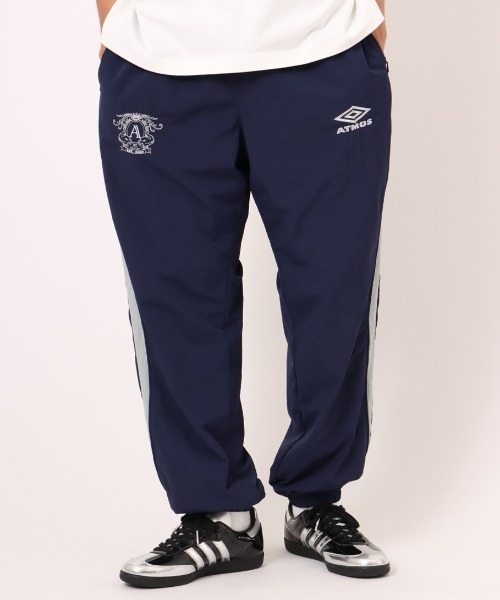 「UMBRO」 ジャージパンツ X-LARGE ブラック メンズの画像