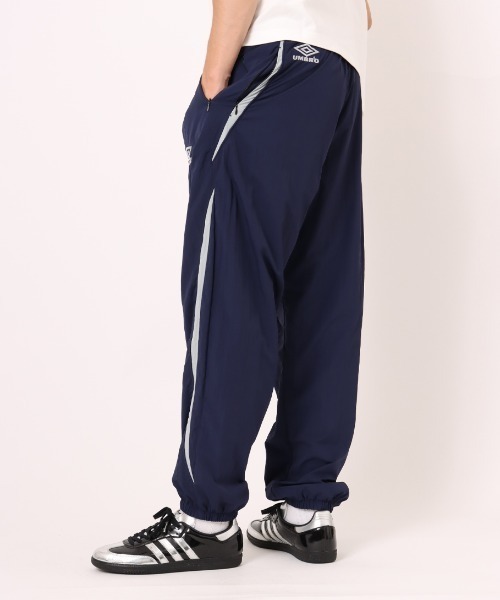 「UMBRO」 ジャージパンツ X-LARGE ブラック メンズの画像