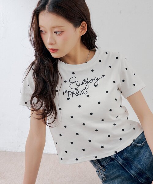 Chico（チコ） tシャツ ロゴ刺繍チビT レディース : ZOZOTOWN Yahoo!店