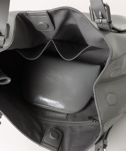 【美品】CHARLES&KEITH レザートートバッグ　グレー CHARLES ＆ KEITH（チャールズ&キース） 「CHARLES & KEITH」 トート
