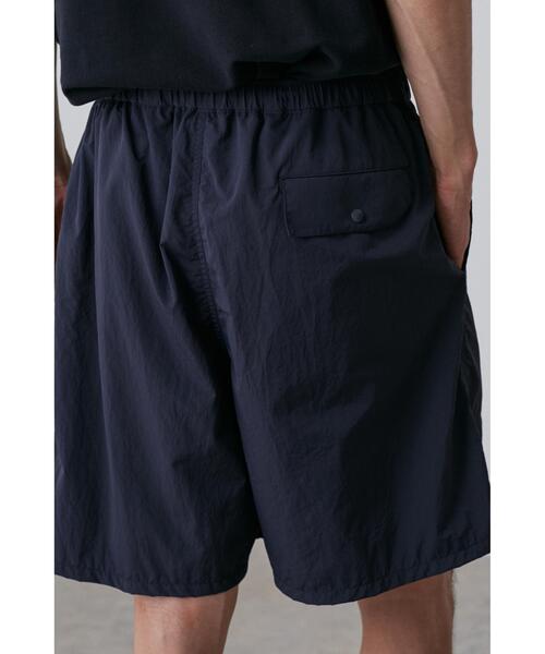 Y パンツ Y / RECYCLE NYLON MIX TAFFETA SHORTS メンズ レディース