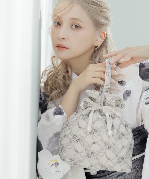 Dita（ディータ） ころんと大人かわいい。レース巾着「W」 レディース