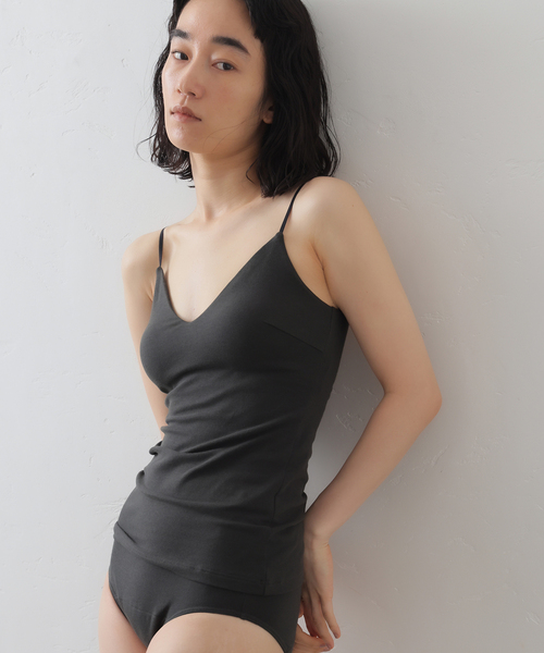 【新品タグ付き】EMILY WEEK オープンバックブラキャミ　グレー　38 オープンバックブラキャミ（カップ付きインナー）｜EMILY WEEK