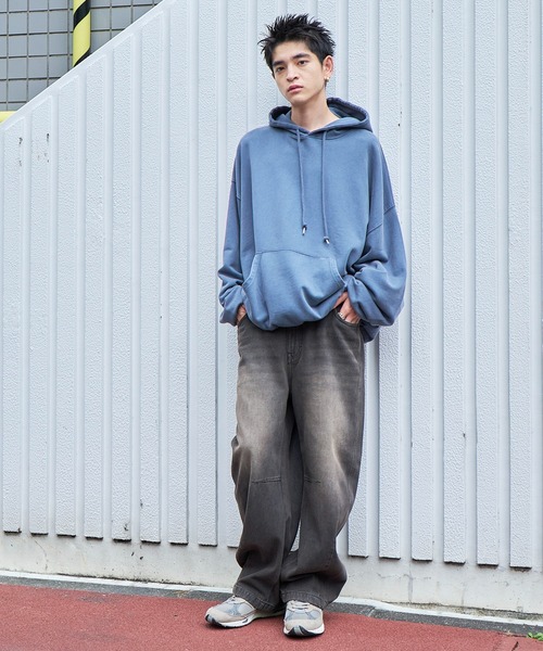 日本未入荷◆AW24-25◆ロゴプレート バレルレッグ ジーンズ GU】今年はこのジーンズがバズる。2024年A/W新作のバレルレッグ
