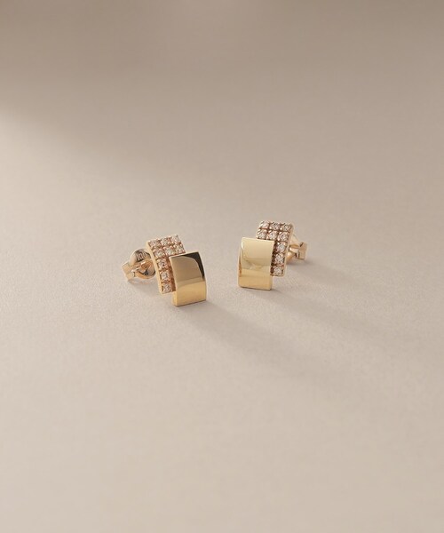 ピアス K10ダイヤモンド シフテッドスクエア スタッドピアス レディースの画像