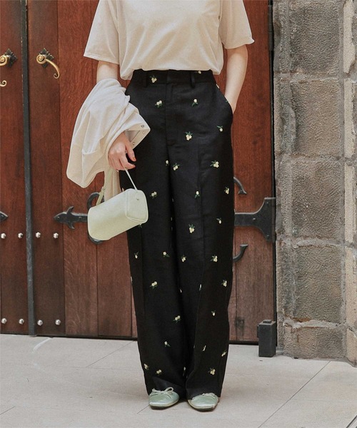 titivate（ティティベイト） パンツ フラワー刺繍ストレートパンツ