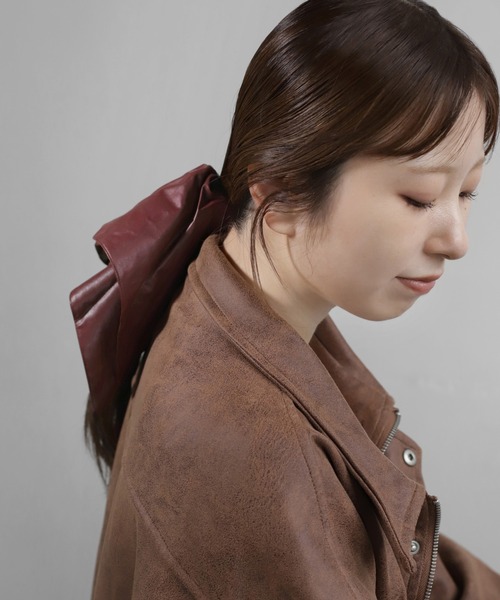 ANEMONE（アネモネ） シュシュ 「オンライン限定」レザー調スクエア