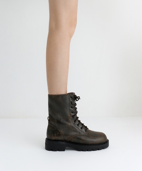 CHARLES ＆ KEITH（チャールズ&キース） ブーツ レースアップ サイド