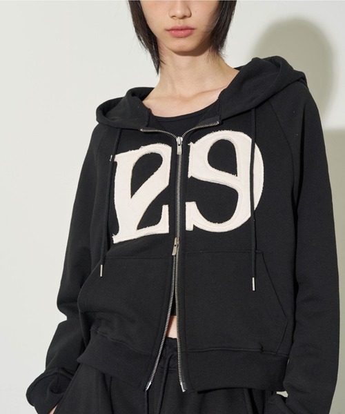 パーカー ILLIGOロゴ パッチ ジップアップ パーカー  LOGO PATCH HOODIE ZIP-UP レディースの画像