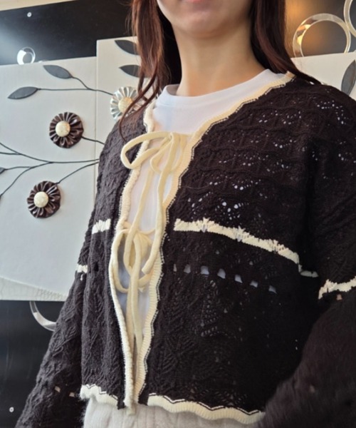 CHANEL レースクロシェニットカーディガン　透かし編み　ロゴプレート フロントリボン ショート丈 透かし編み クロシェ編み カーディガン トップス