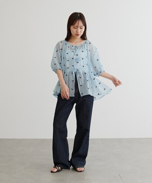 Discoat（ディスコート） ブラウス シャツ 花柄刺繍ブラウス
