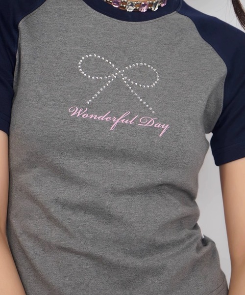 tシャツ A'GEM/9 × .kom 「CORYSTUDIO/コリースタジオ」リボンラグラン半袖カットソー レディース A'gem 9 tシャツ A'GEM/9 × .kom 「CORYSTUDIO/コリースタジオ
