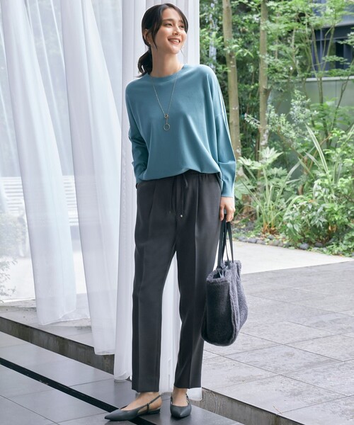美品⭐自由区 24SS　ツイステッドダブルクロス テーパード パンツ　グレー 自由区 【カタログ掲載・洗える】ツイステッドダブルクロス