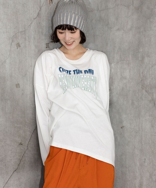 新品未使用タグ付今季niko and ... てぃらさんTシャツブルー セール】スペースグラフィックTシャツ（Tシャツ/カットソー