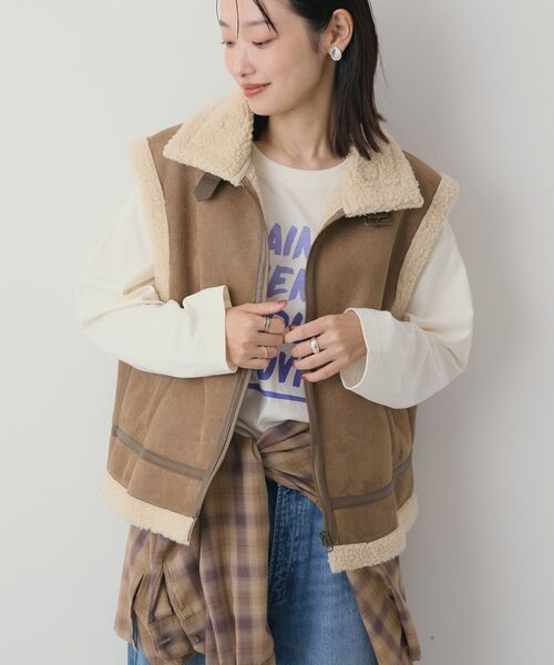 美品✨セオリー リアルムートンジレベスト パッチワーク アイボリー 美品✨セオリー リアルムートンジレベスト パッチワーク アイボリー