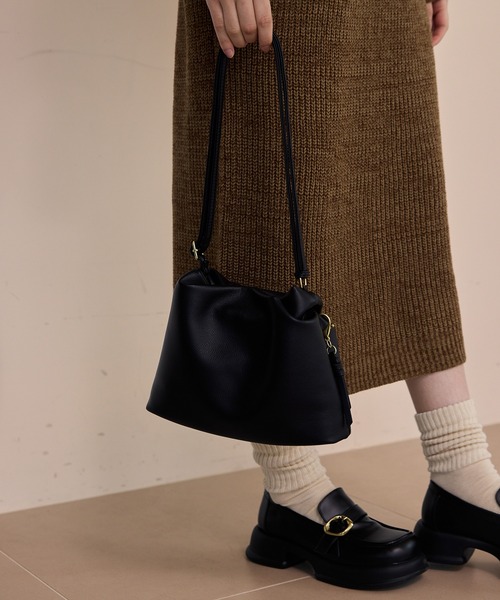 OLUN ショルダーバッグ バッグ nuance gather shoulder bag/ニュアンス