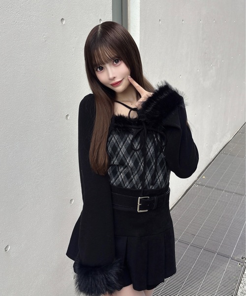 one way（ワンウェイ） tシャツ ファー付きボレロ風トップス