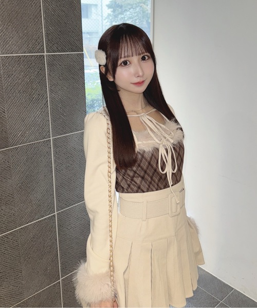 one way（ワンウェイ） tシャツ ファー付きボレロ風トップス