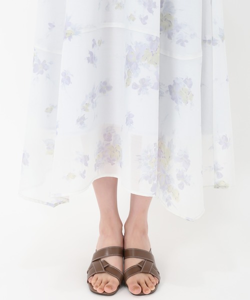 花柄シアーワンピース⭐︎ブルードレス⭐︎上品⭐︎大人可愛い⭐︎美品⭐︎送料無料⭐︎可愛い 花柄 ブルー 刺繍 ロング丈 豪華 袖あり 演出服 結婚式ドレス