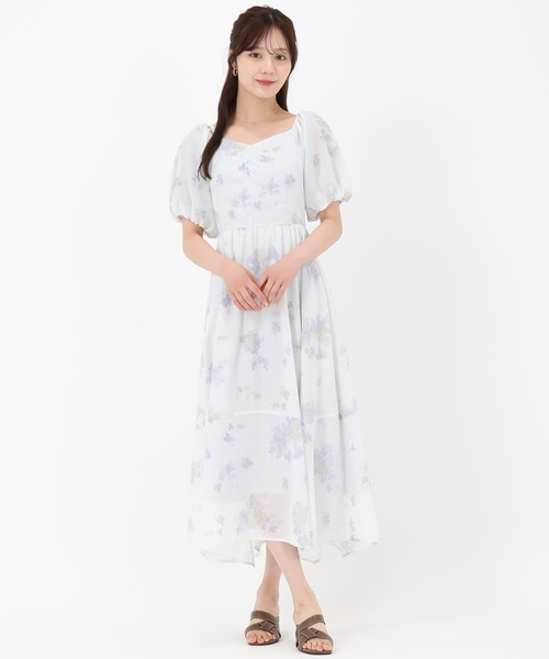 花柄シアーワンピース⭐︎ブルードレス⭐︎上品⭐︎大人可愛い⭐︎美品⭐︎送料無料⭐︎可愛い 花柄 ブルー 刺繍 ロング丈 豪華 袖あり 演出服 結婚式ドレス
