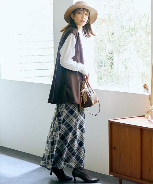 「slattgir」 「kawasho」ノースリーブトップス M ライトベージュ レディース_画像2