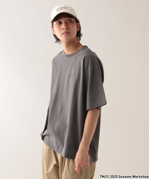 「SESAME STREET」 半袖Tシャツ MEDIUM ダークグレー メンズ_画像5