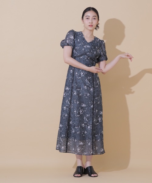 フラワープリントワンピース水着　ジル ジル バイ ジルスチュアート24年春夏スイムウェア、花柄