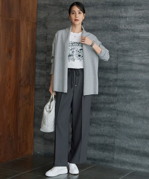 美品⭐自由区 24SS　ツイステッドダブルクロス テーパード パンツ　モカ ジユウク 自由区 【カタログ掲載・洗える】ツイステッドダブル