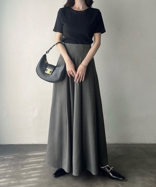匿名配送　美品　KAAL E.SUKTAE ボリュームスカート　38 裏地付き 匿名配送 美品 KAAL E.SUKTAE ボリュームスカート 38 裏地付き
