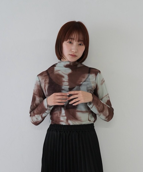 Uenui tシャツ 「 cunii 」 透け感 モード アート柄 ニュアンス