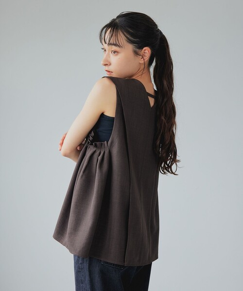 【専用】ELLI E デフォルメネックトップス　ブラック EMMEL REFINES ブラウス シャツ 「EMMEL REFINES」EM サイド