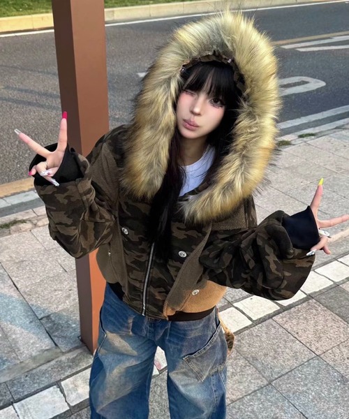SHEENA（シーナ） ブルゾン アウター カモフラ柄ボア切替ファーフード