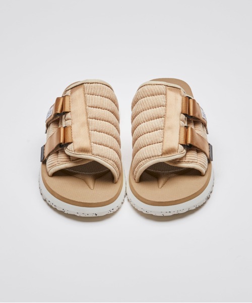 【関税込み】Suicoke ベージュ KAW-VS サンダル Suicokeのベージュ KAW-VS サンダルがセール中