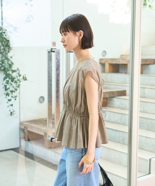 【新品】ドット刺繍シアーカットチュニック　ペプラム 新品】ドット刺繍シアーカットチュニック ペプラム - メルカリ