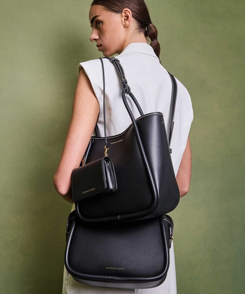 CHARLES ＆ KEITH トートバッグ Lyla ミニライラ チューブラー