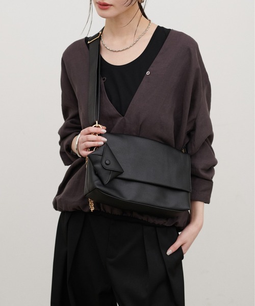 LARUTA（ラルータ） ショルダーバッグ バッグ 「LARUTA」スクエア 