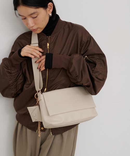 LARUTA（ラルータ） ショルダーバッグ バッグ 「LARUTA」スクエア