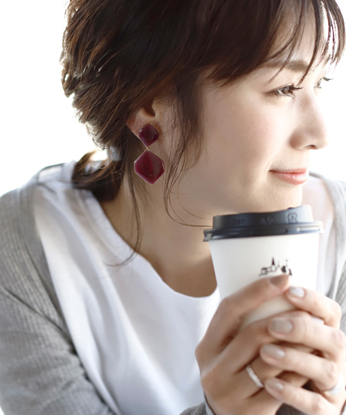 ANEMONE（アネモネ） ピアス ダブルヘキサゴンのつやつやピアス