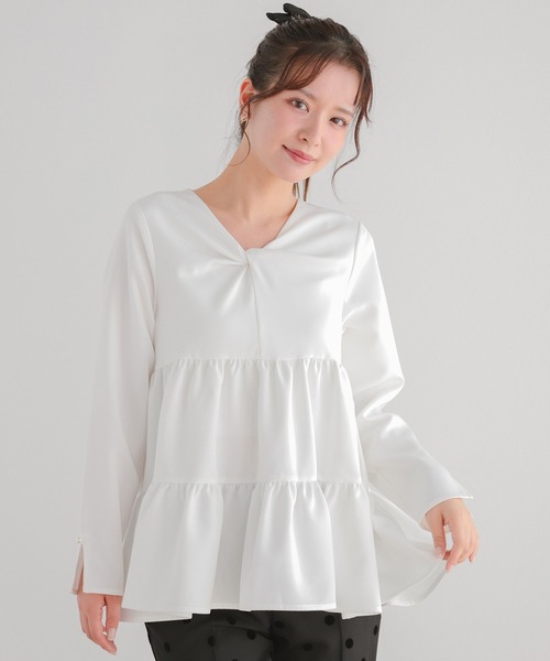 Fit more（フィットモア） ツイストデザインティアードトップス