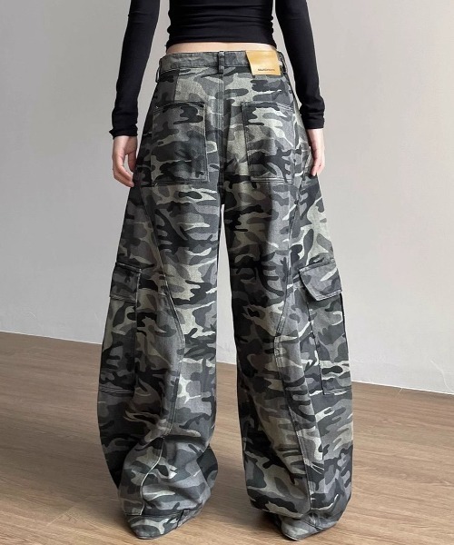ViViDAY ジーンズ デニム デニムパンツ カモフラ柄ワイドパンツ
