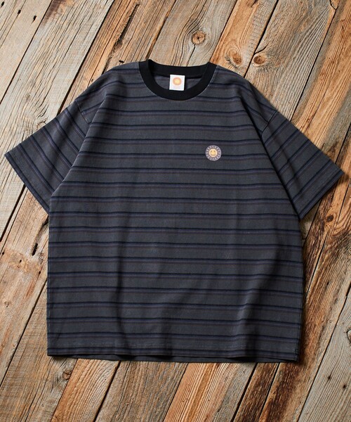 「Jonas Claesson」 半袖Tシャツ LARGE マスタード メンズ_画像2