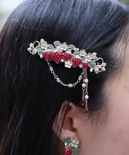 axes femme（アクシーズ ファム） ヘアクリップ 苺モチーフマルチ