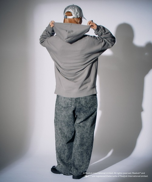 「Reebok」 ジップアップパーカー MEDIUM チャコールグレー メンズ_画像2