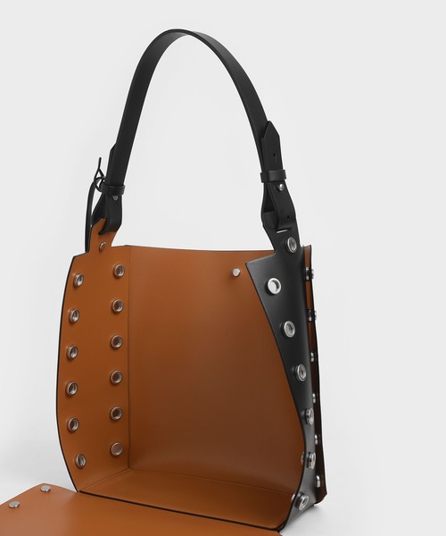 CHARLES & KEITH スタッズ付きミニショルダーバッグ CHARLES & KEITH スタッズ付きミニショルダーバッグ - メルカリ